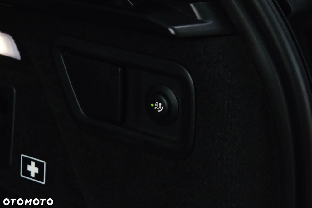 BMW X7 M50i - 14