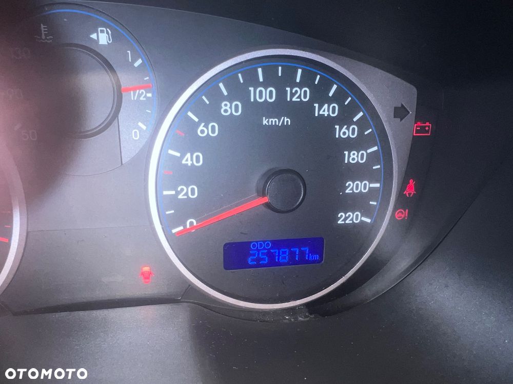 Hyundai i20 1.2 Trend - 17