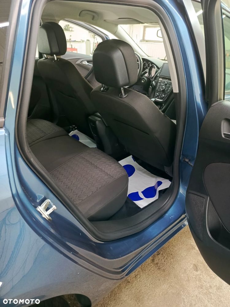 Opel Astra 1.4 T Cosmo - 27