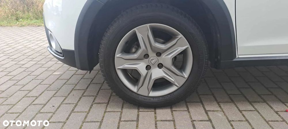 Dacia Sandero Stepway TCe 90 Prestige - 24