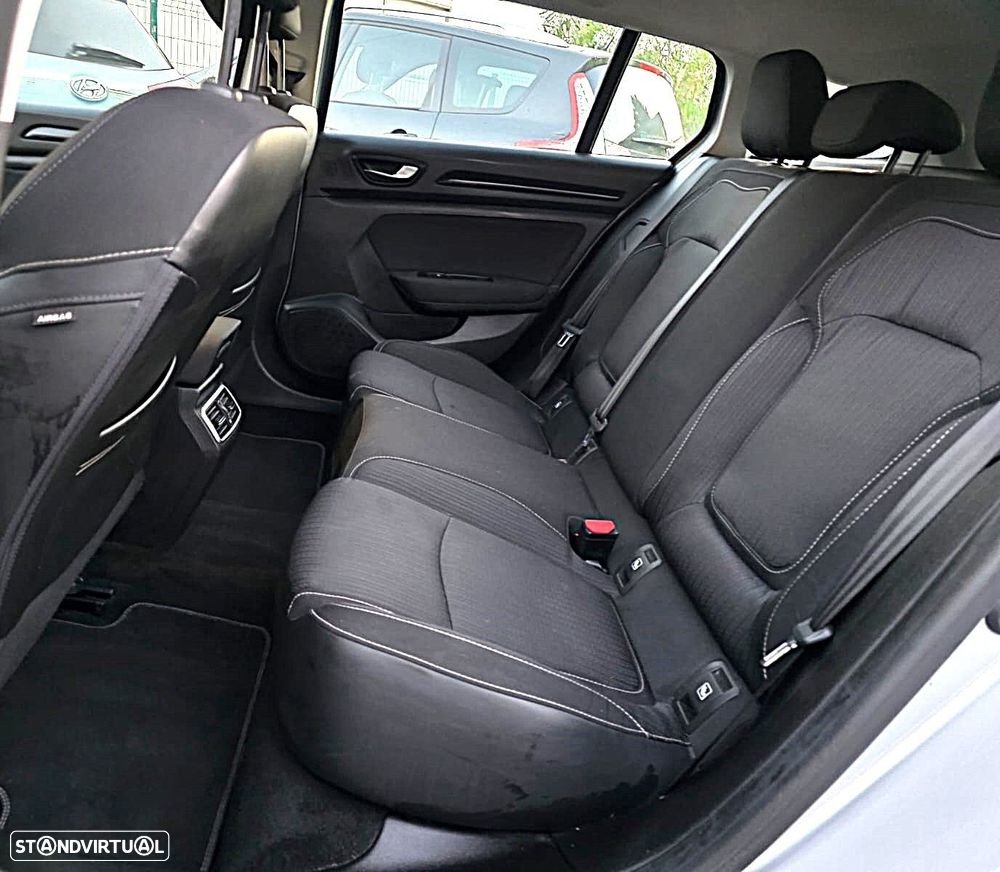 Renault Mégane Sport Tourer 1.5 dCi Zen ECO - 11