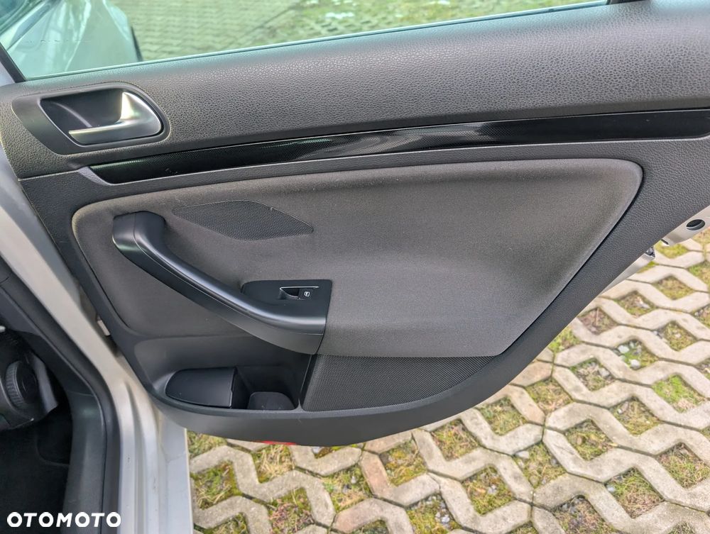 Volkswagen Golf 1.4 TSI United - 23