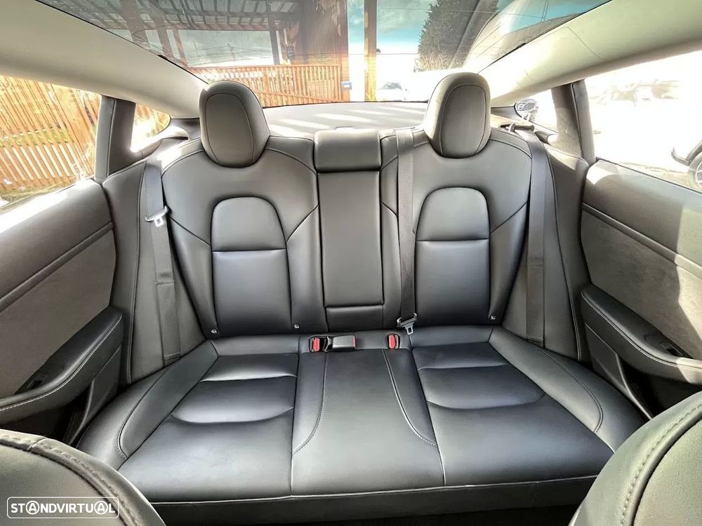 Tesla Model 3 Long Range Tração Traseira - 21