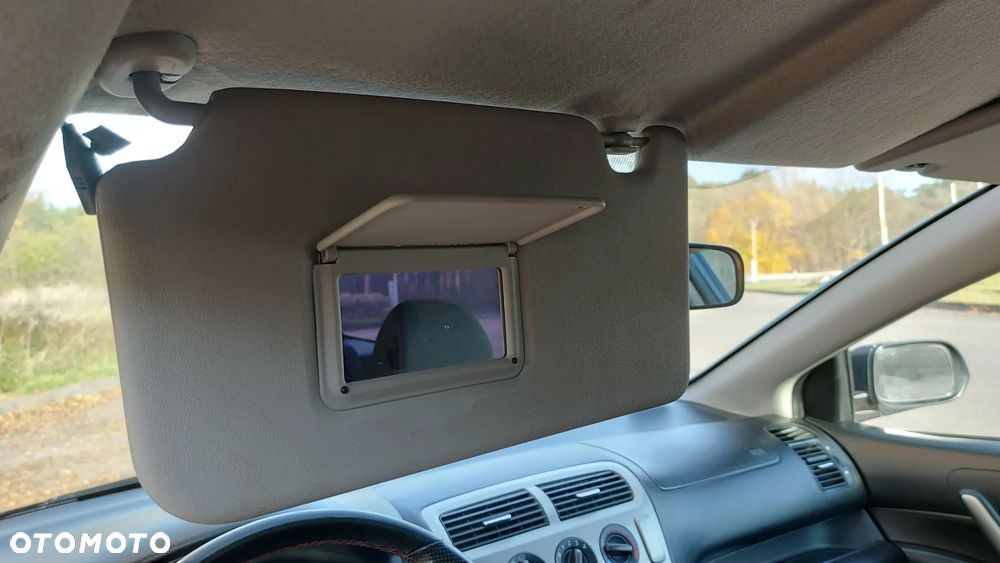 Honda Civic 1.6i Sport - 24