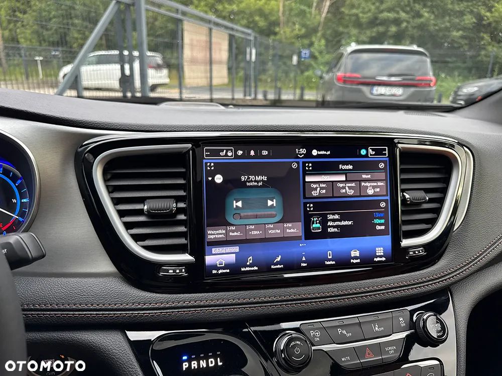 Chrysler Pacifica - 31