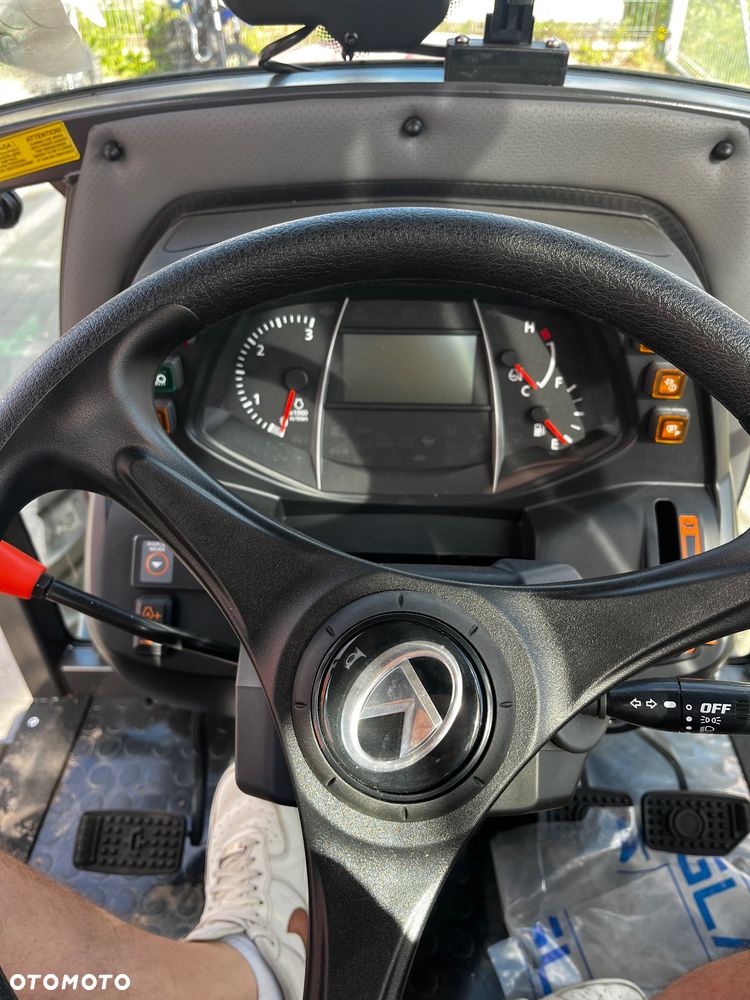 Kubota L2-522 - 11