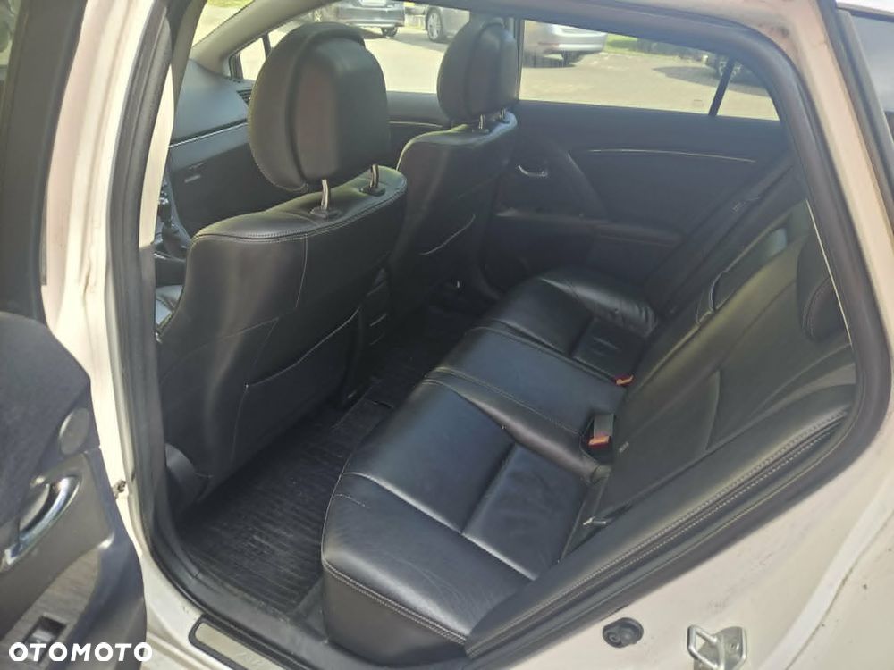 Toyota Avensis 2.2 D-CAT Sol plus NAVI - 7