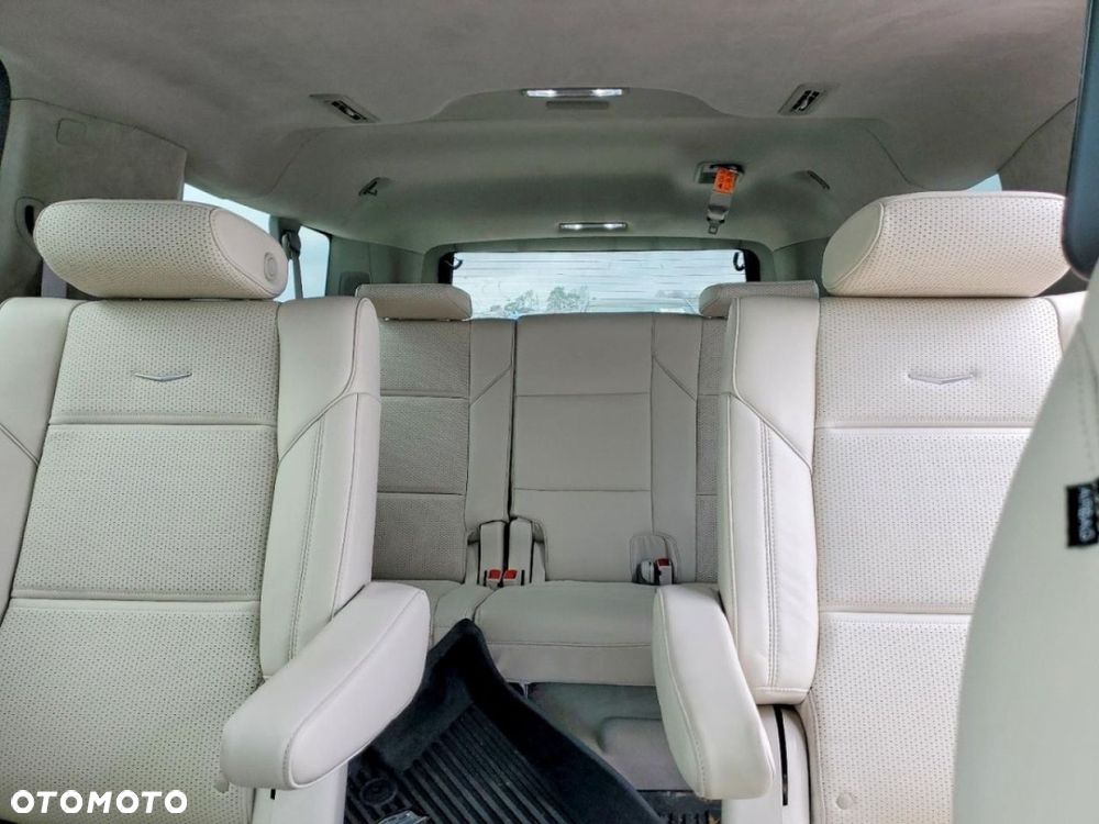 Cadillac Escalade - 10