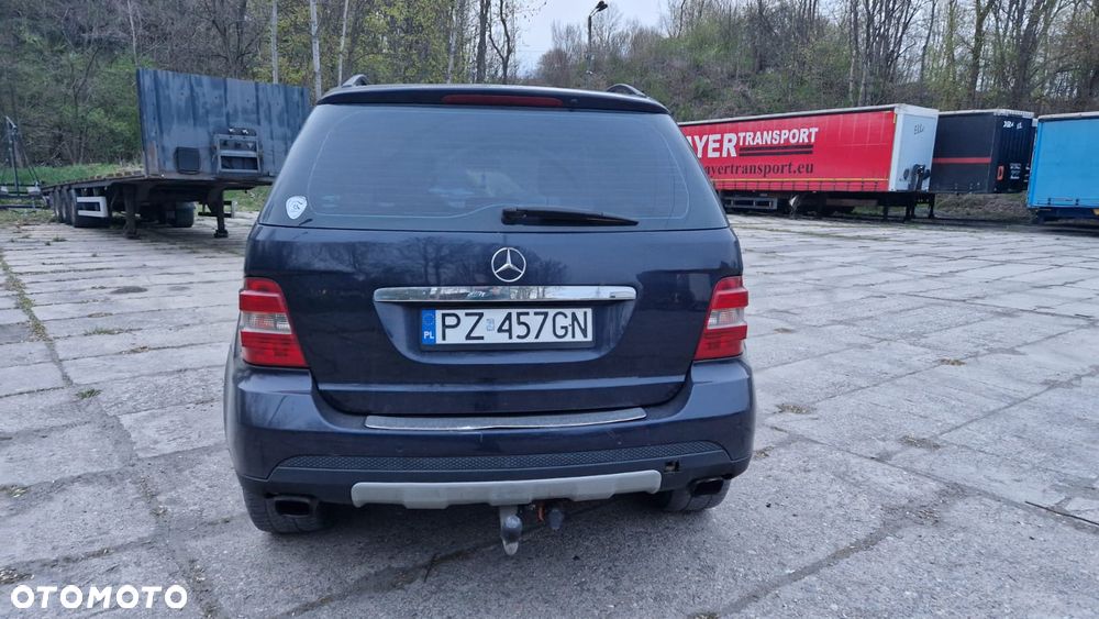 Mercedes-Benz ML - 11