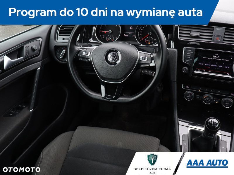 Volkswagen Golf Variant - 9