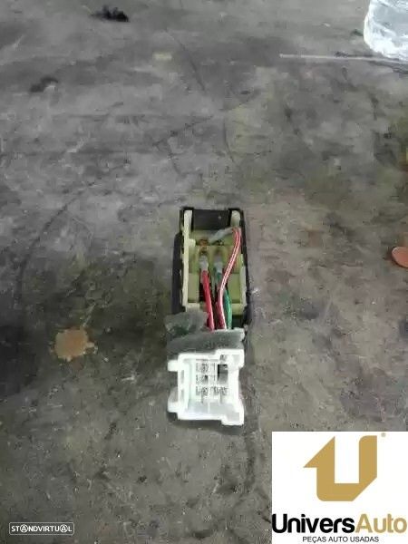 COMANDO ELEVADOR DE VIDRO TRASEIRO DIREITO KIA SPORTAGE 2000 - - 1