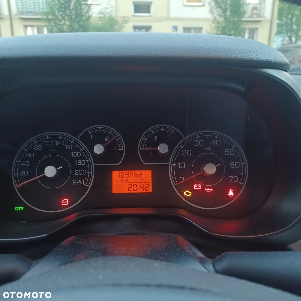 Fiat Grande Punto - 10