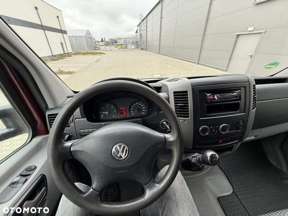 Volkswagen Crafter - 13