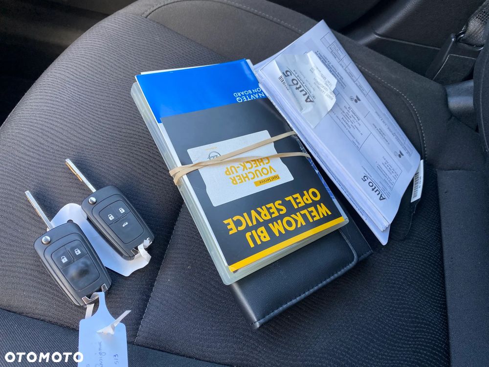 Opel Insignia 2.0 CDTI Design Edition - 9