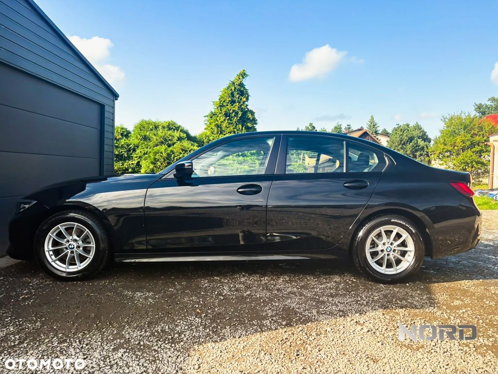 BMW Seria 3 320d mHEV - 6