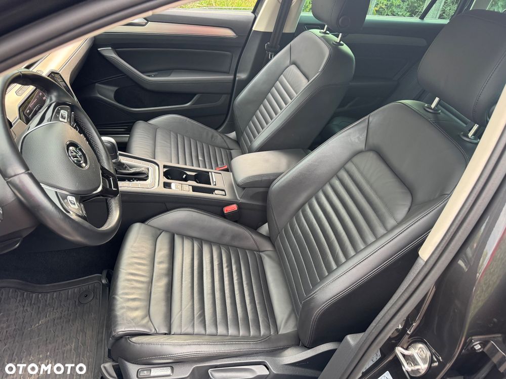 Volkswagen Passat 2.0 TDI SCR DSG Highline - 17