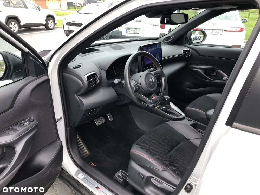 Toyota Yaris Cross Hybrid 1.5 GR Sport - 9