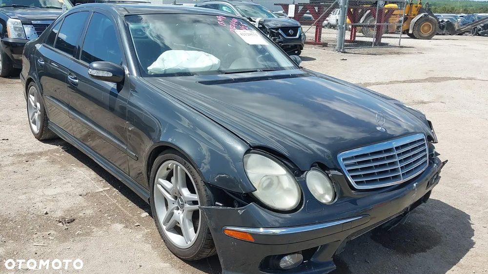 Mercedes-Benz Klasa E 55 AMG - 1