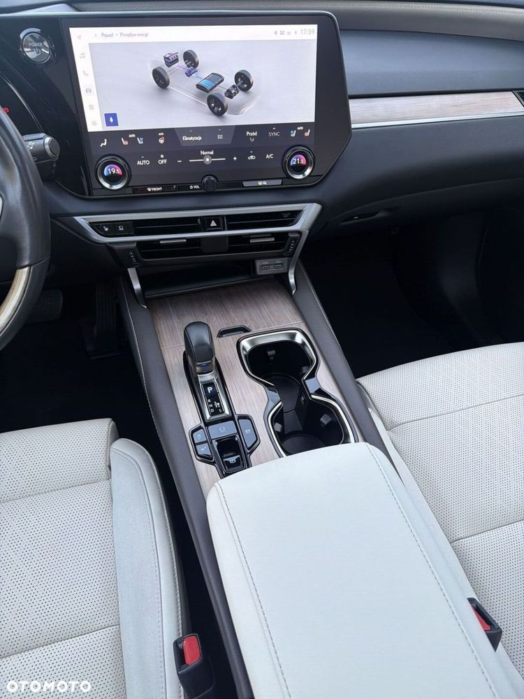 Lexus RX - 17