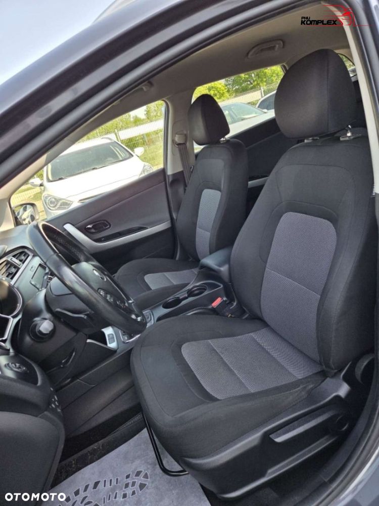 Kia Ceed - 9