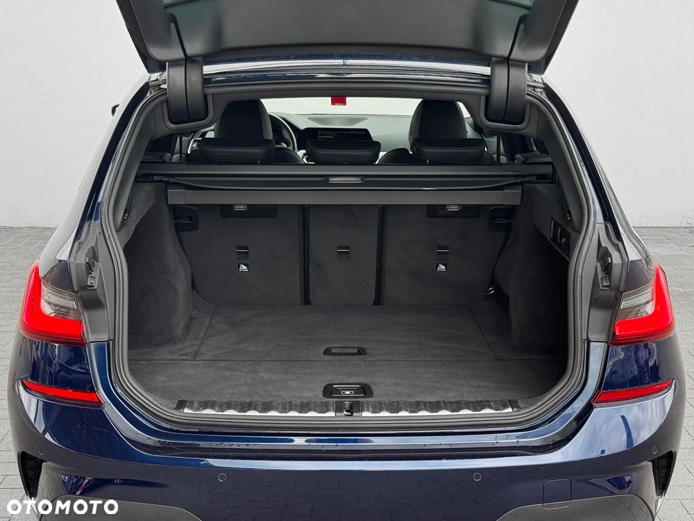 BMW Seria 3 320d M Sport sport - 13