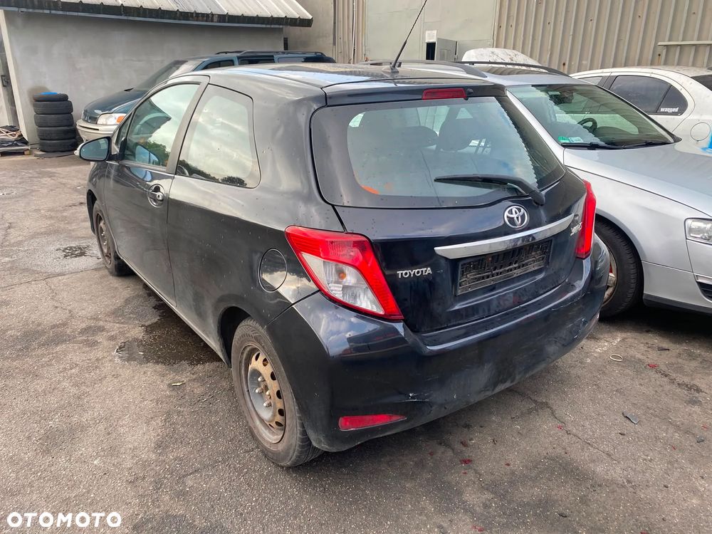 217 / TOYOTA YARIS II / NA CZĘŚCI/ - 4