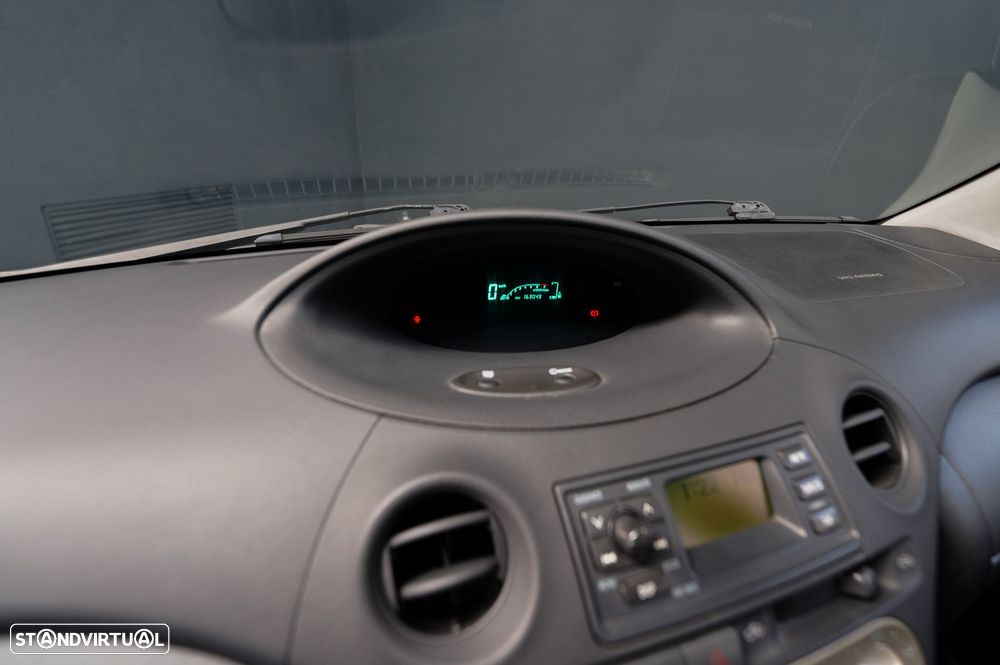 Toyota Yaris 1.0 Sol - 23