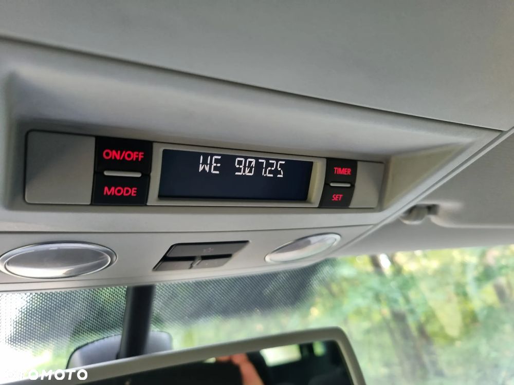 Volkswagen Caravelle - 37