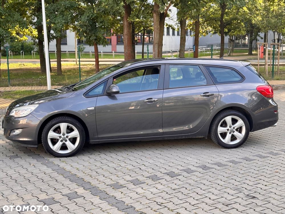 Opel Astra 1.4 T Enjoy - 4