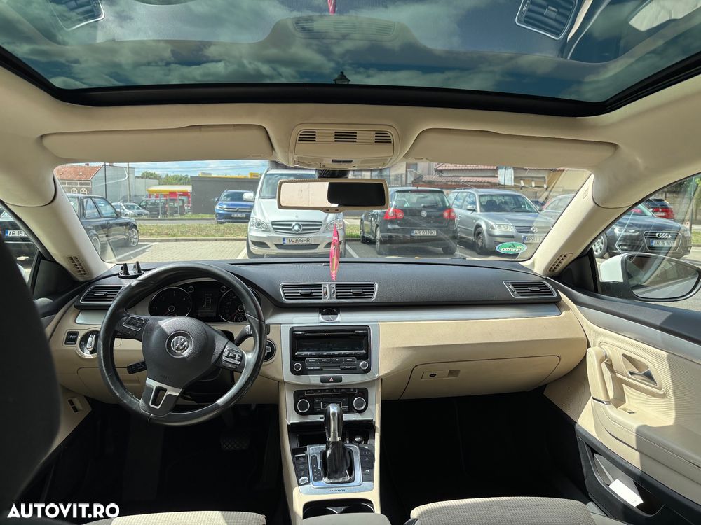 Volkswagen Passat - 13