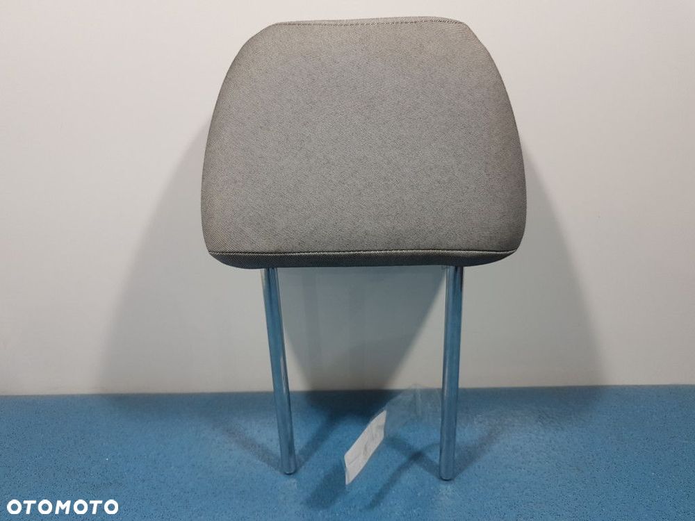 SKODA FABIA II ZAGŁÓWEK PRAWY TYŁ - 1