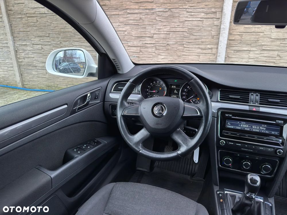 Skoda Superb 1.6 TDI Active Greenline - 25