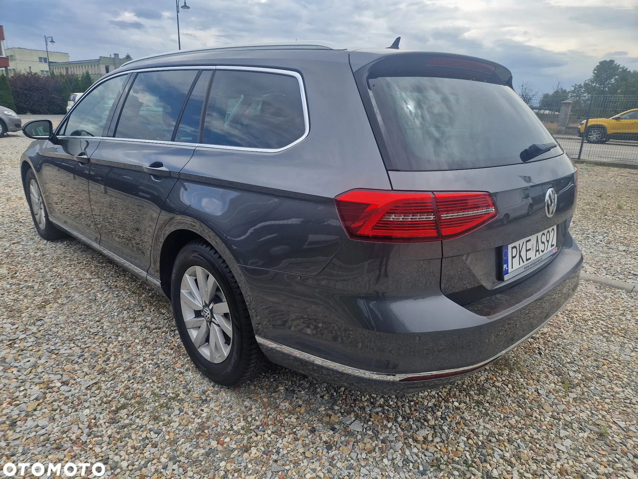 Volkswagen Passat Variant 2.0 TDI SCR DSG Highline - 6