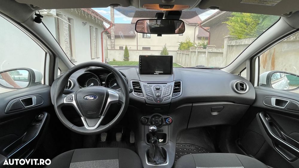 Ford Fiesta 1.5 TDCi DPF Trend - 9