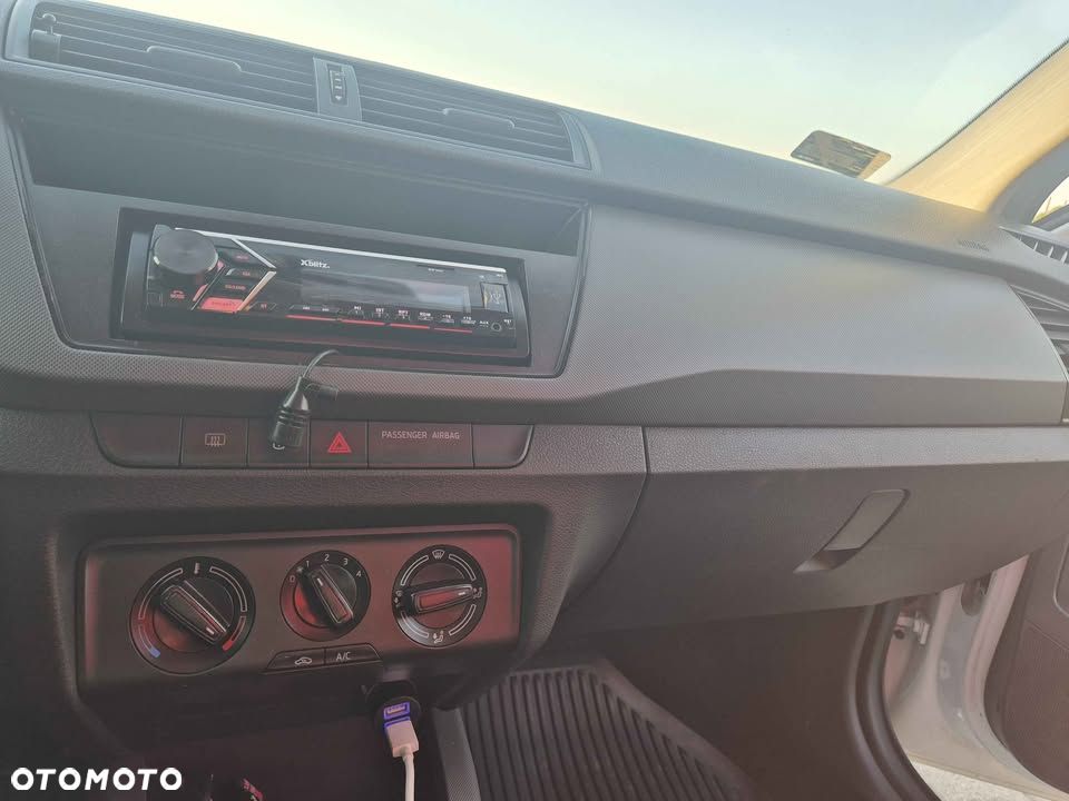 Skoda Fabia 2017 photo 5