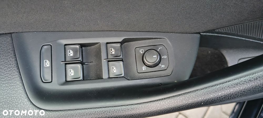 Volkswagen Passat 1.5 TSI EVO Business DSG - 29