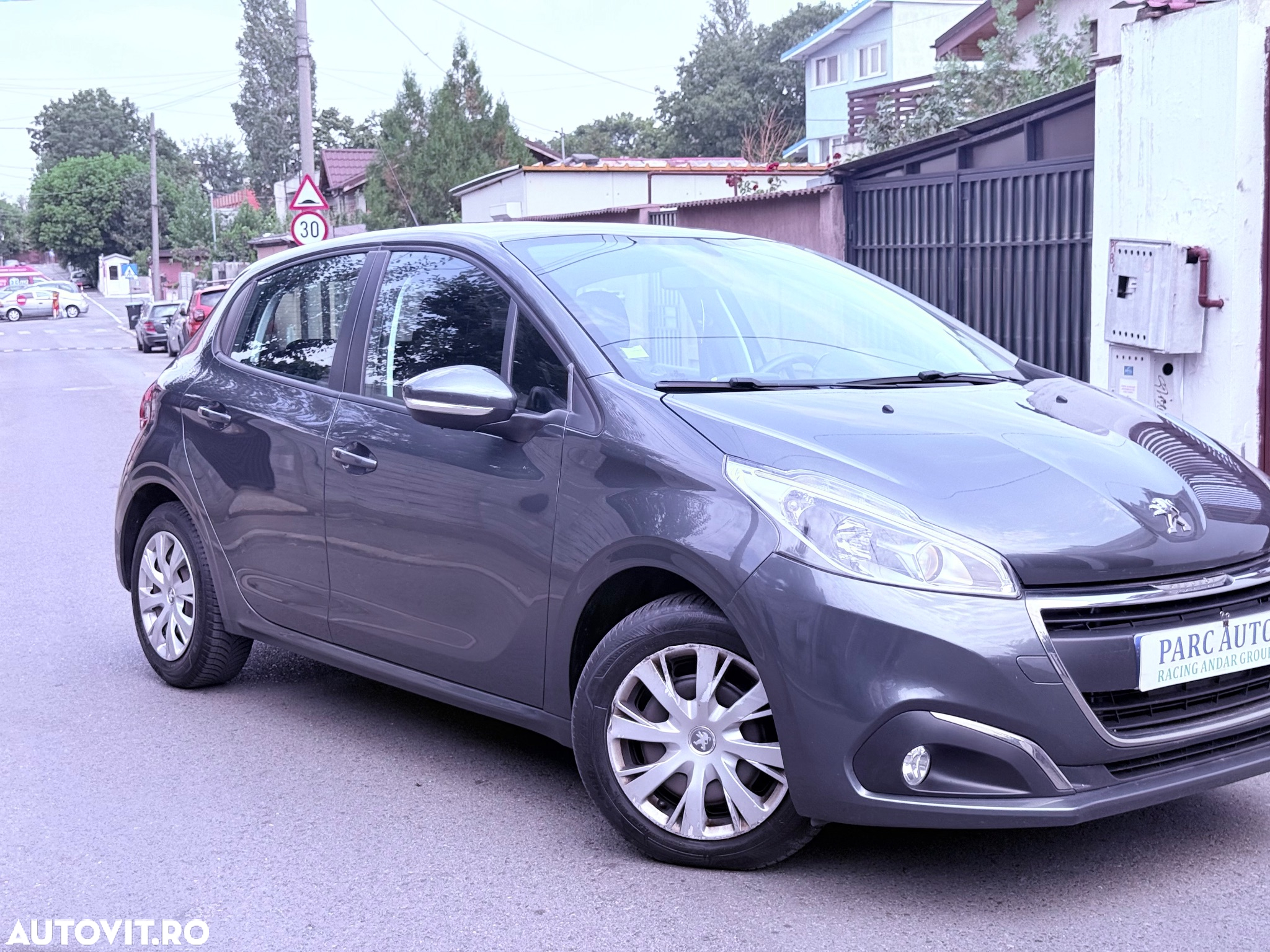 Peugeot 208 PureTech 82 Start & Stop Allure - 3