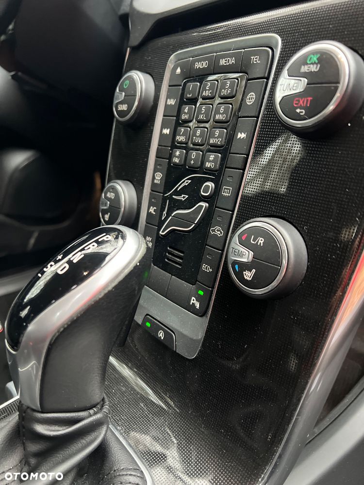 Volvo V40 D3 Geartronic Inscription - 24
