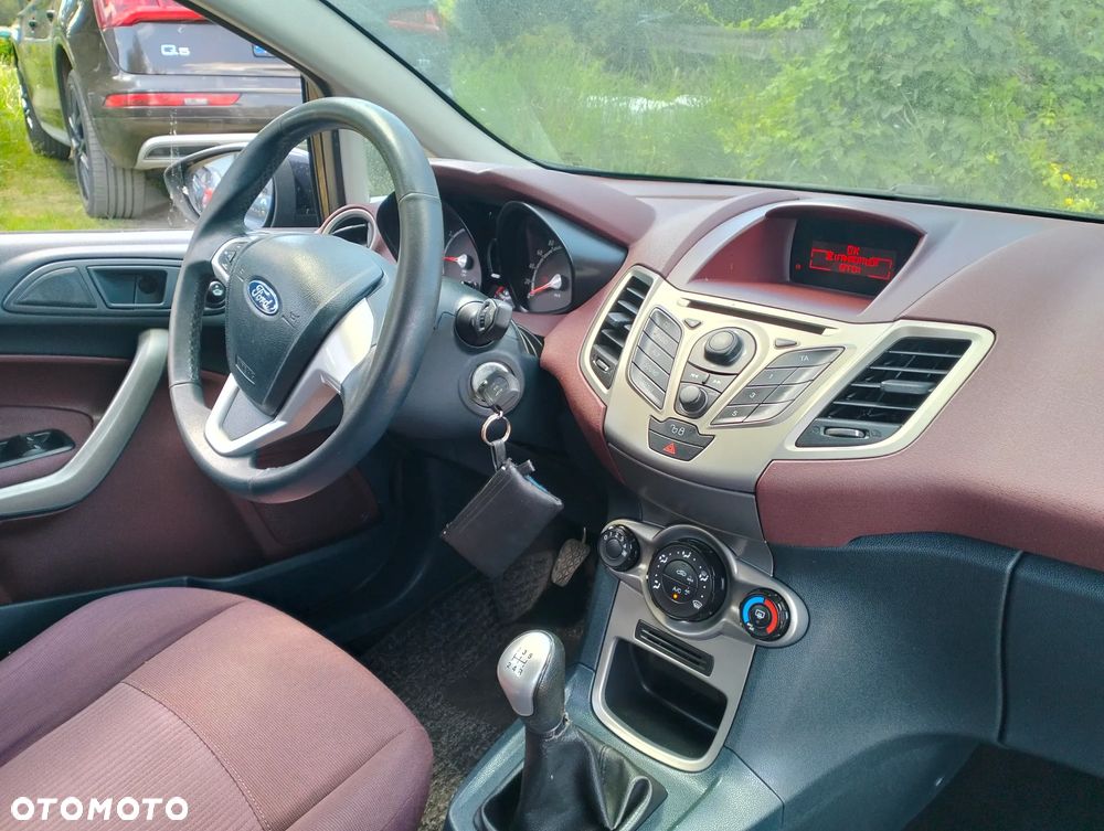 Ford Fiesta 1.25 Ambiente - 39