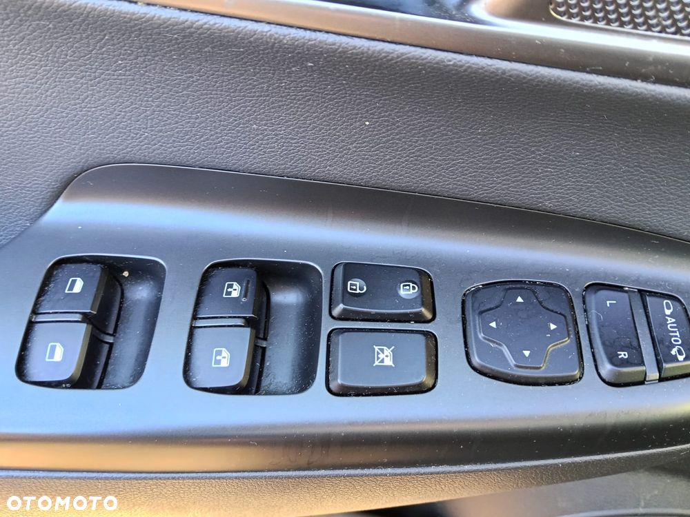 Hyundai Kona Premium - 8