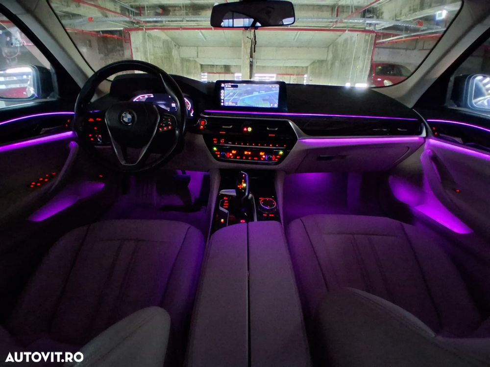 BMW Seria 5 518d AT MHEV - 10