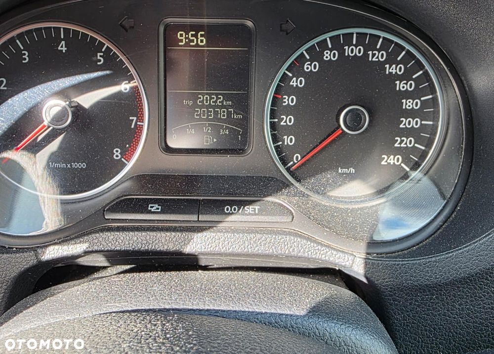 Volkswagen Polo - 7