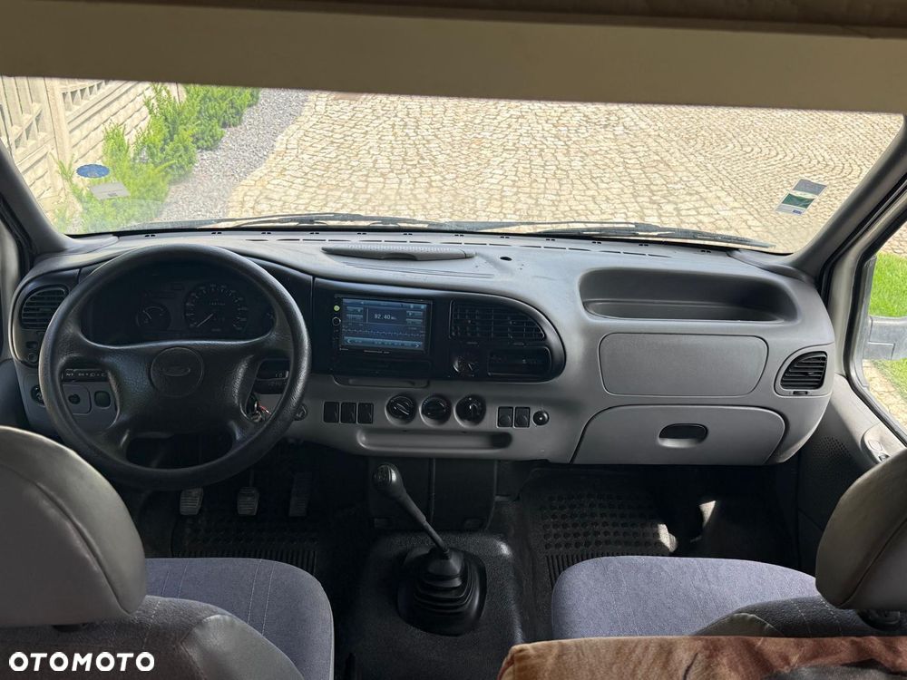 Ford Transit - 25
