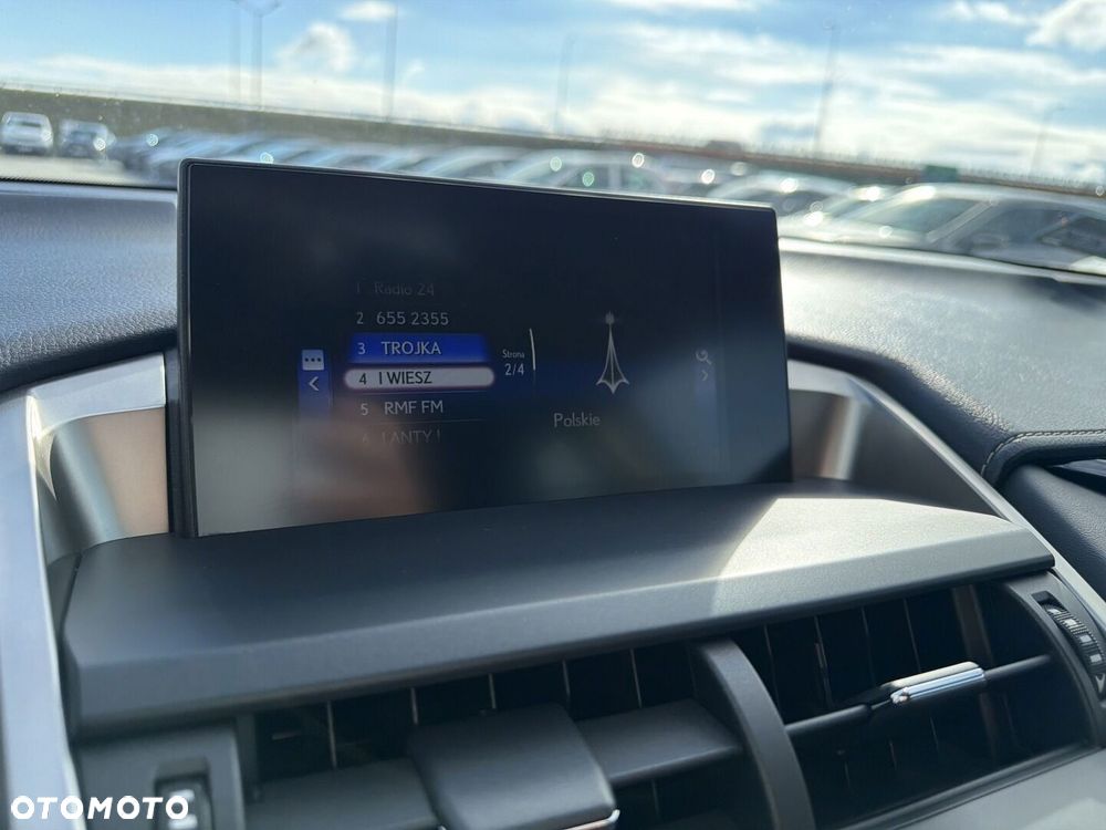 Lexus NX 300h Elite AWD - 18
