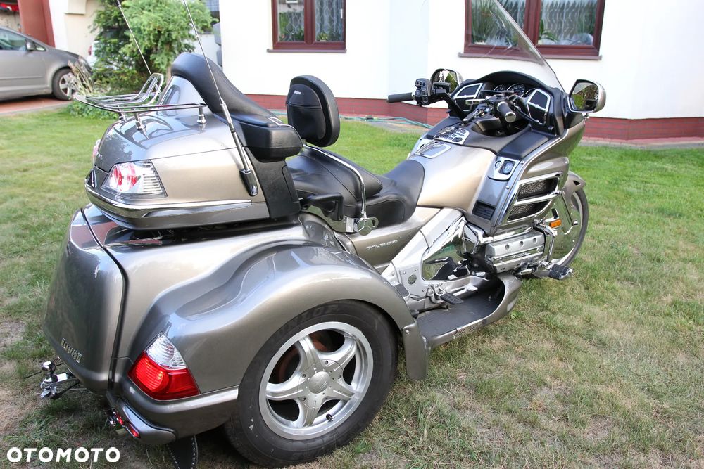 Honda GL - 7