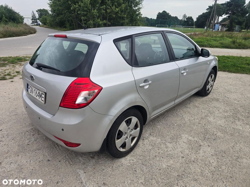 Kia Ceed 1.6 Comfort + - 7