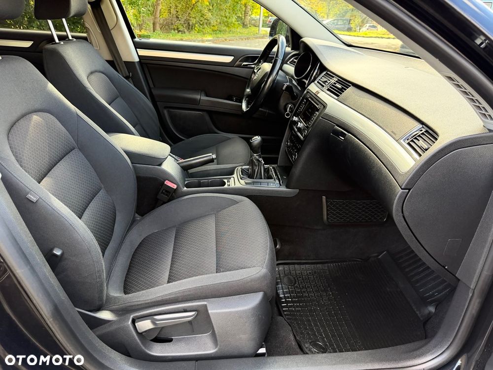 Skoda Superb 2.0 TDI Business - 22
