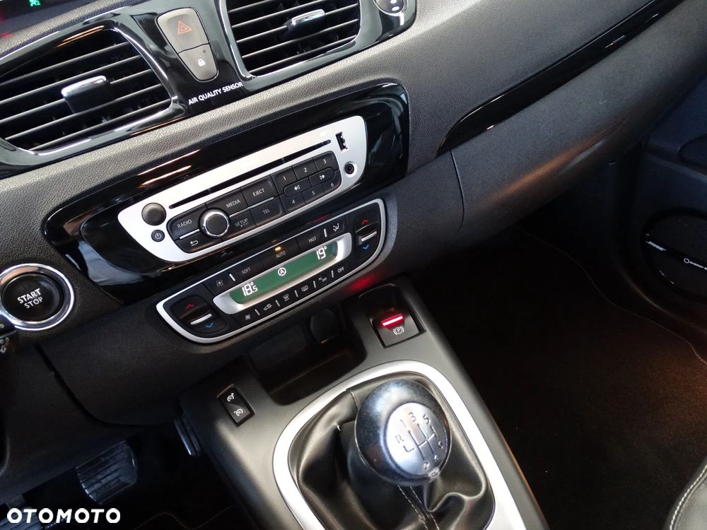 Renault Scenic Energy TCe 130 S&S Bose Edition - 19