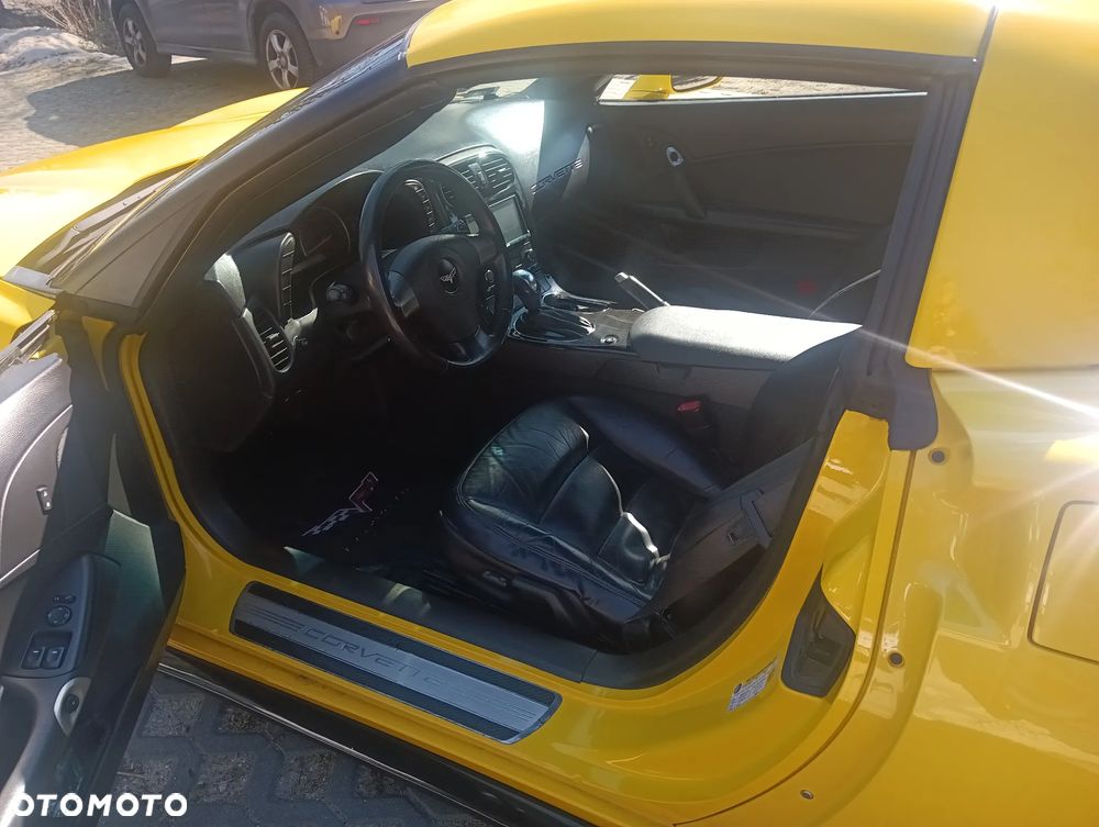 Chevrolet Corvette - 8