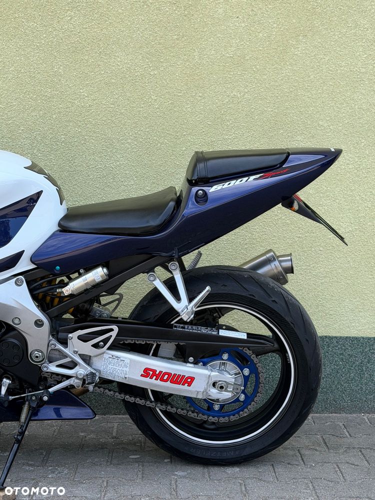 Honda CBR - 23